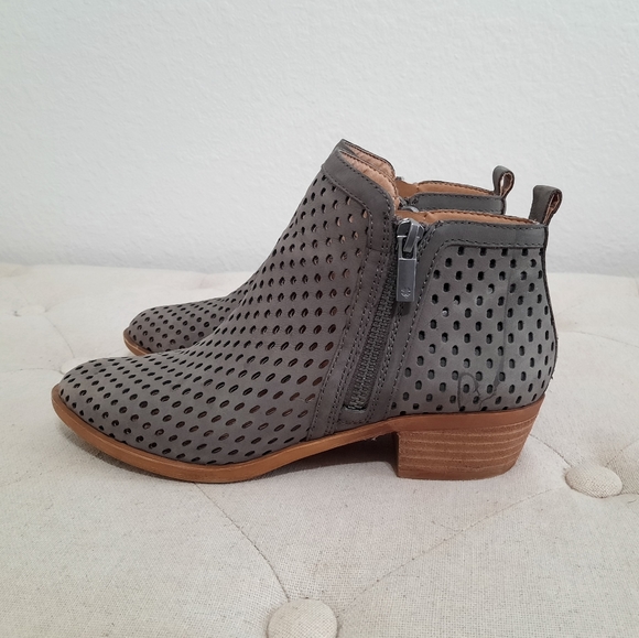 Lucky Brand | Basel Perforated Bootie | Size 6 - Picture 2 of 10
